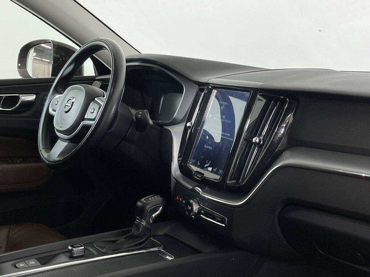 Volvo XC60 2018 года с пробегом. Фото: #8
