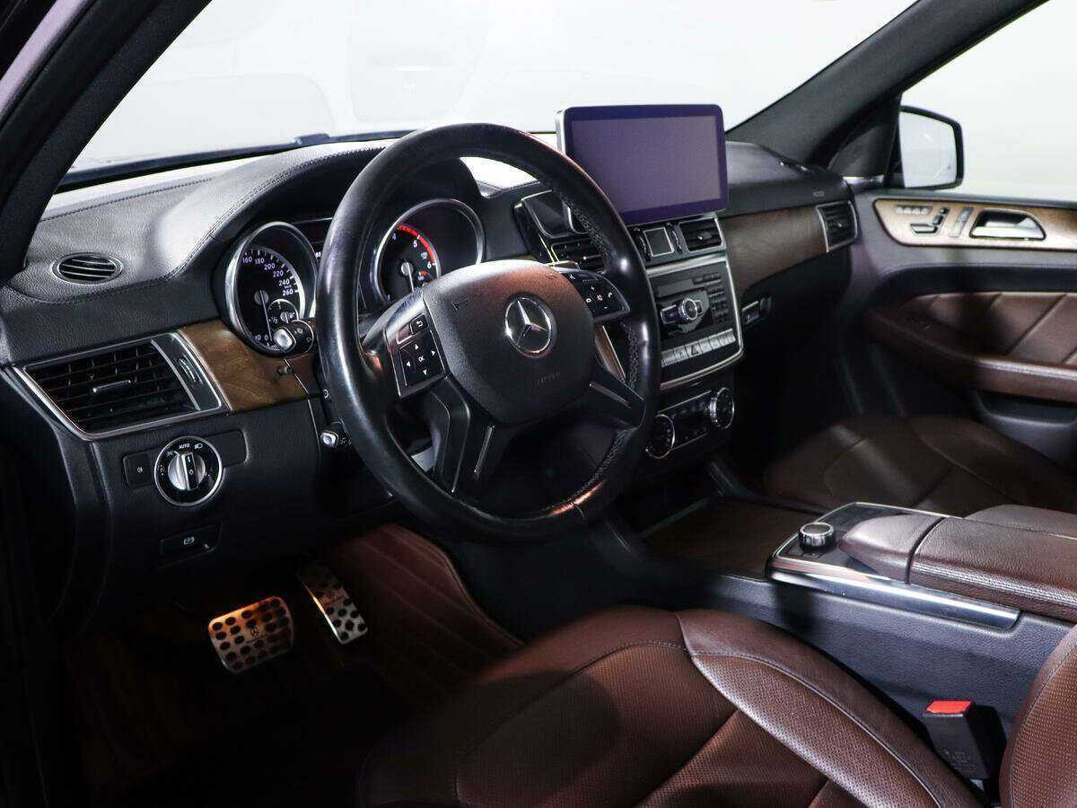 Mercedes-Benz GL-Класс 2015 года с пробегом. Фото: #15