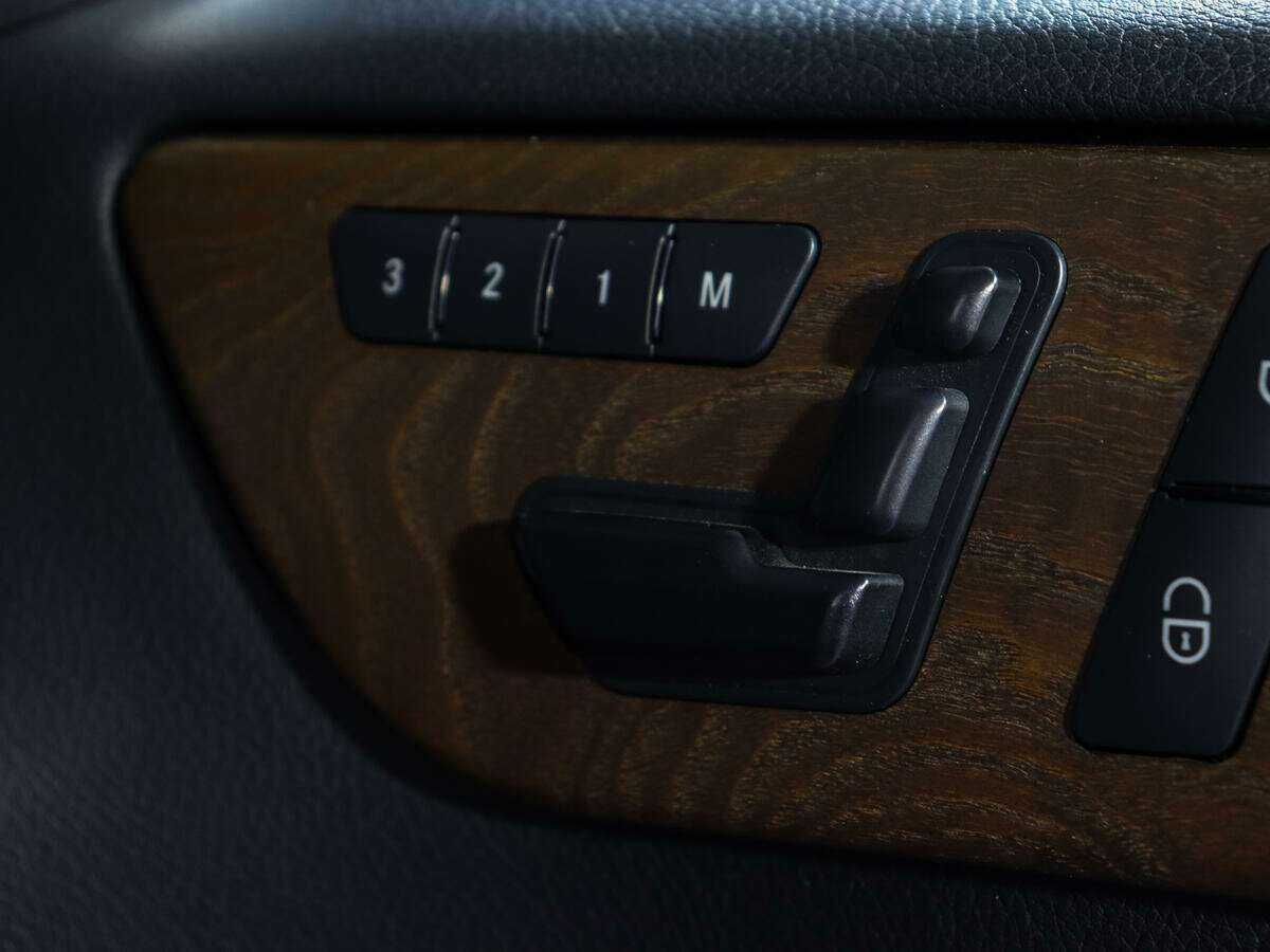 Mercedes-Benz GL-Класс 2015 года с пробегом. Фото: #17