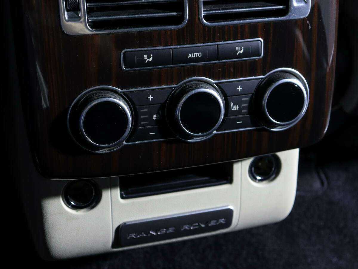 Land Rover Range Rover 2014 года с пробегом. Фото: #14