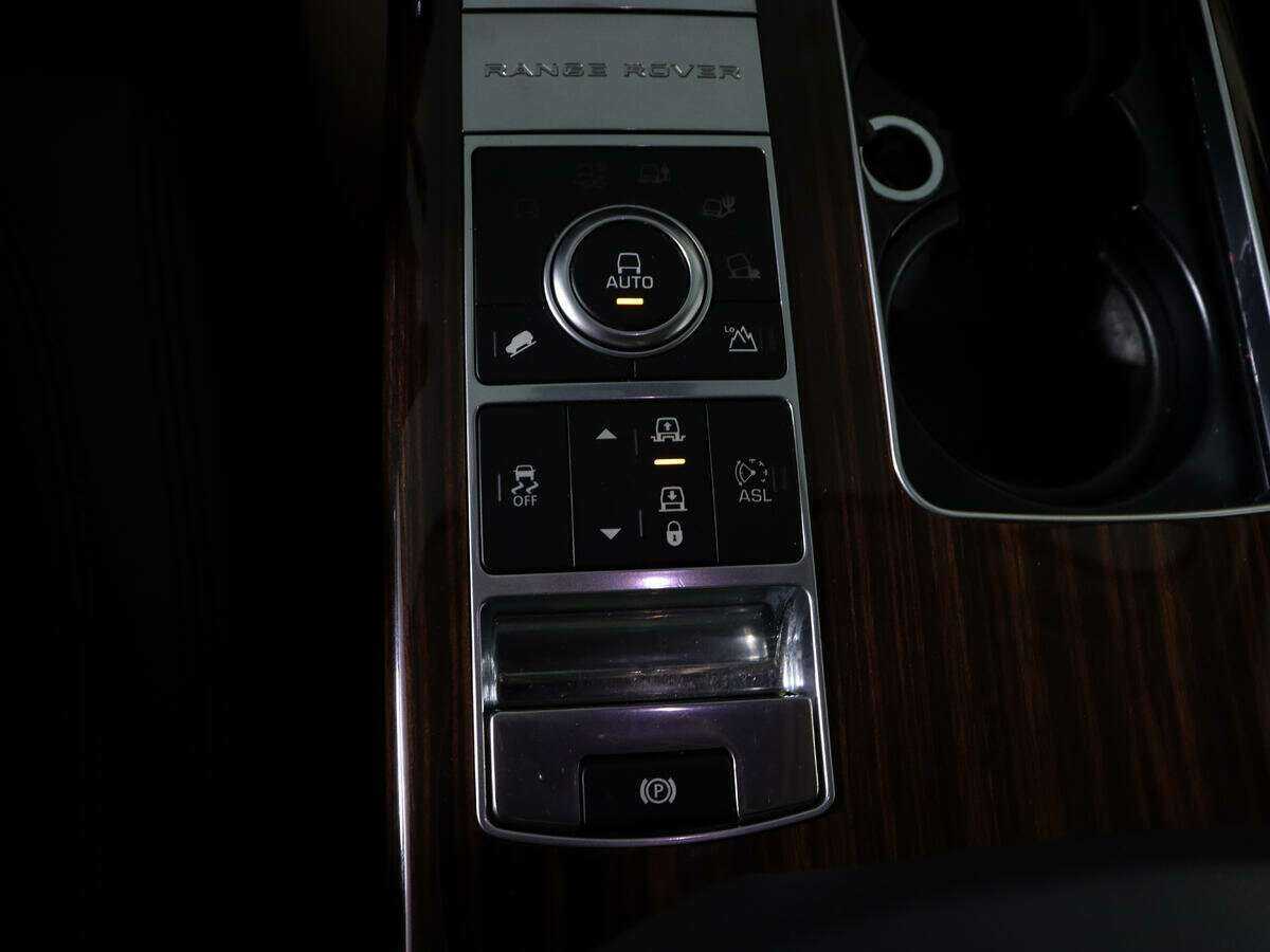 Land Rover Range Rover 2014 года с пробегом. Фото: #30