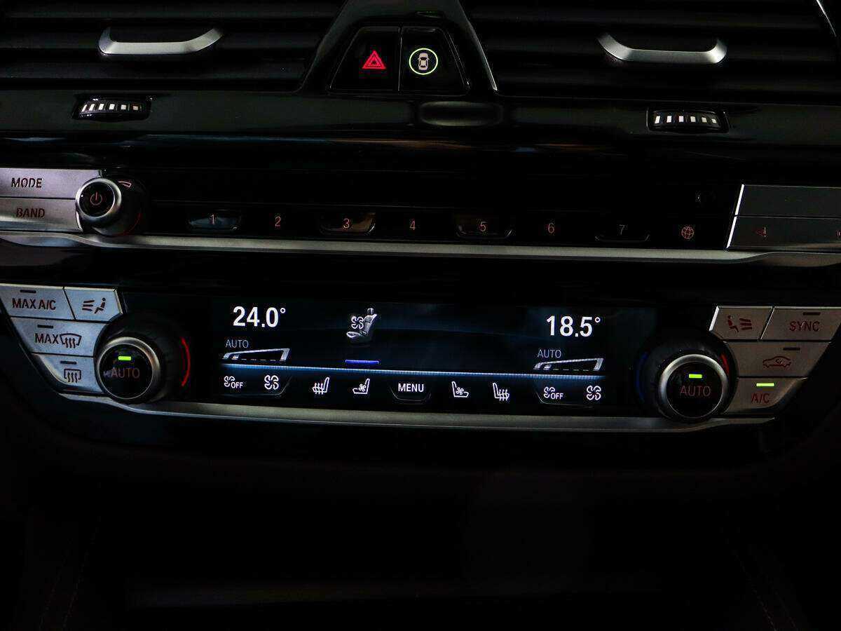 BMW 6 серии 2022 года с пробегом. Фото: #24