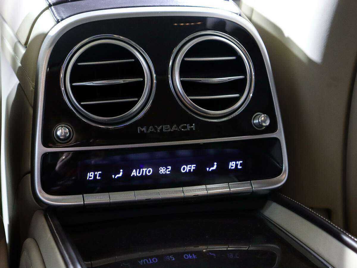 Mercedes-Benz Maybach S-Класс 2016 года с пробегом. Фото: #32