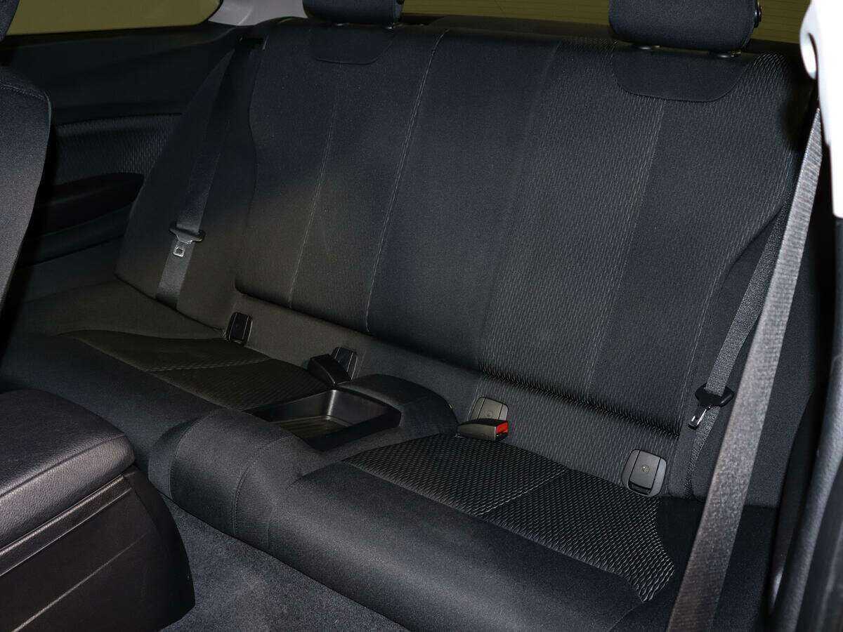 BMW 2 серии 2014 года с пробегом. Фото: #9