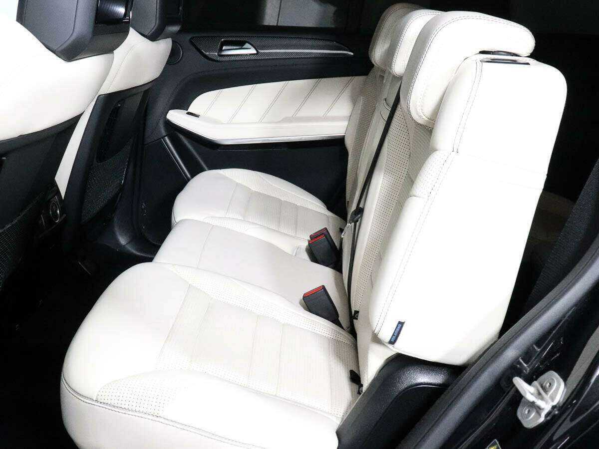 Mercedes-Benz GLS AMG 2016 года с пробегом. Фото: #9