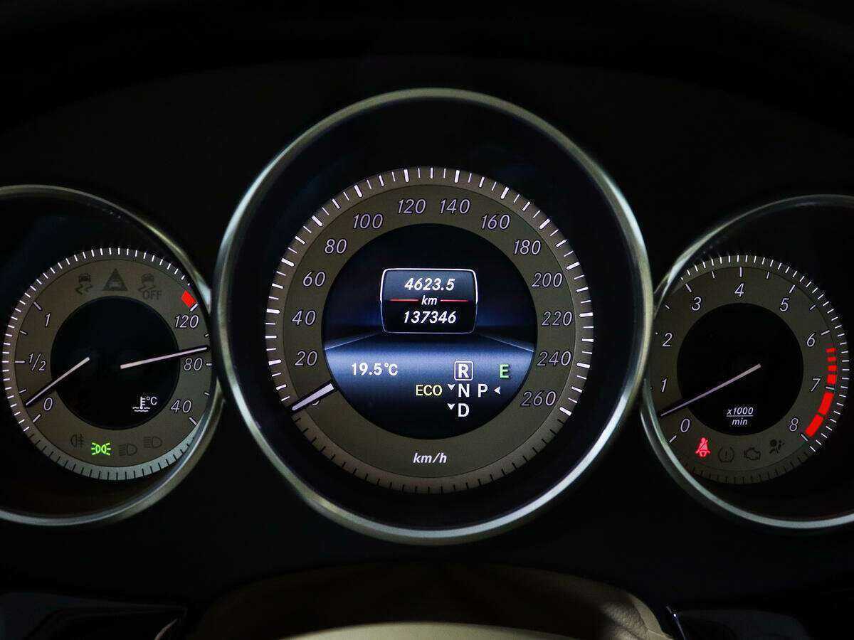 Mercedes-Benz CLS 2013 года с пробегом. Фото: #8