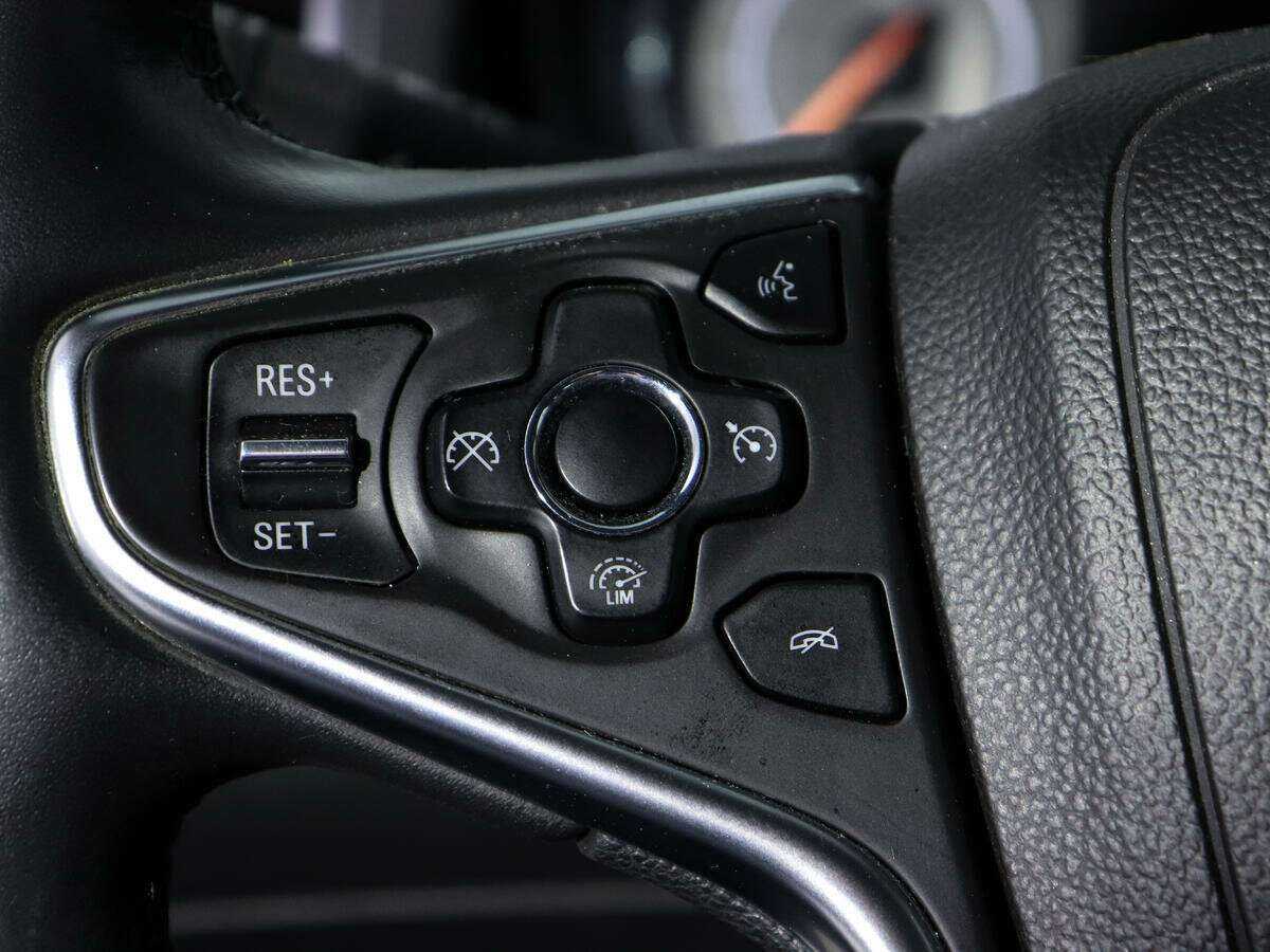 Б/У Опель Инсигния 2014 года. Фото: #13