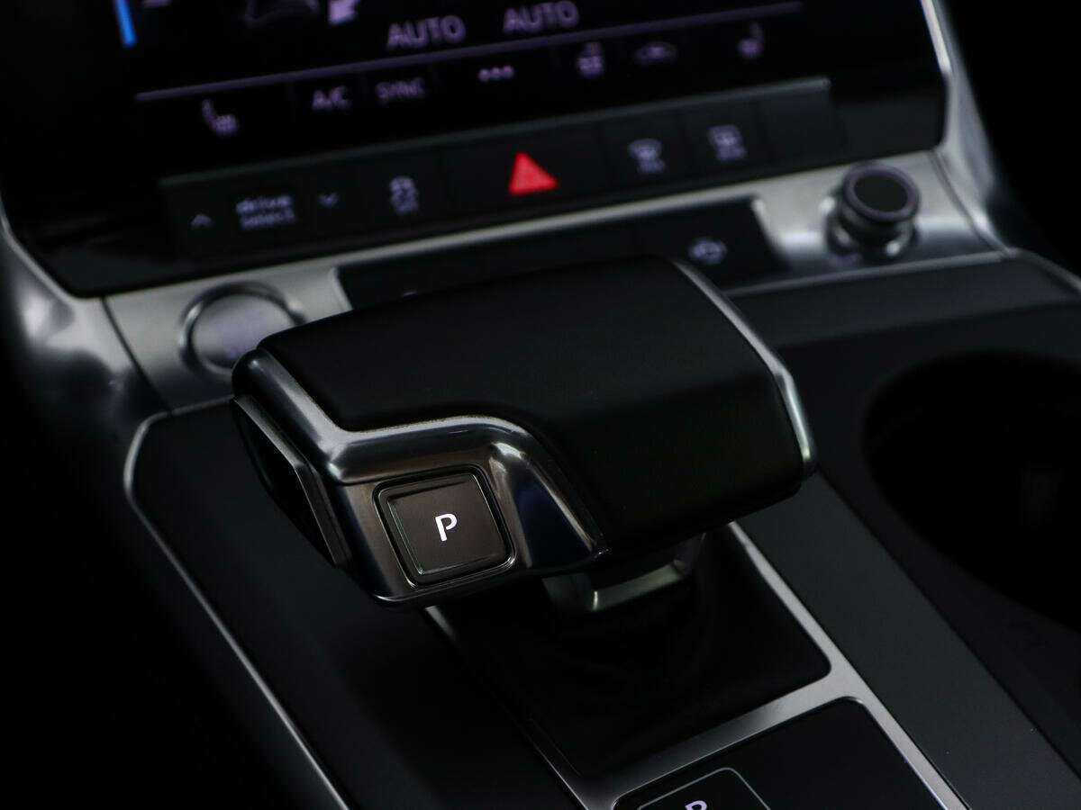 Audi A6 2019 года с пробегом. Фото: #16