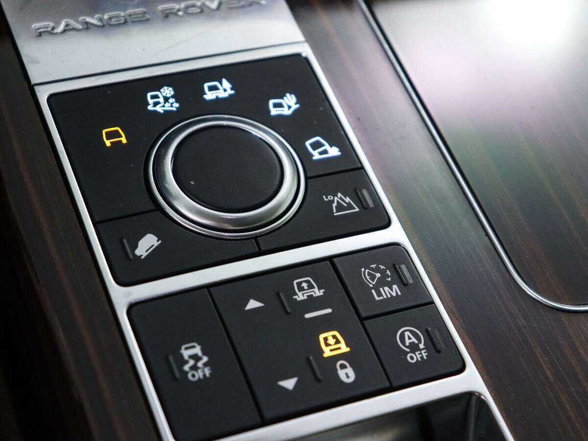 Land Rover Range Rover 2017 года с пробегом. Фото: #13