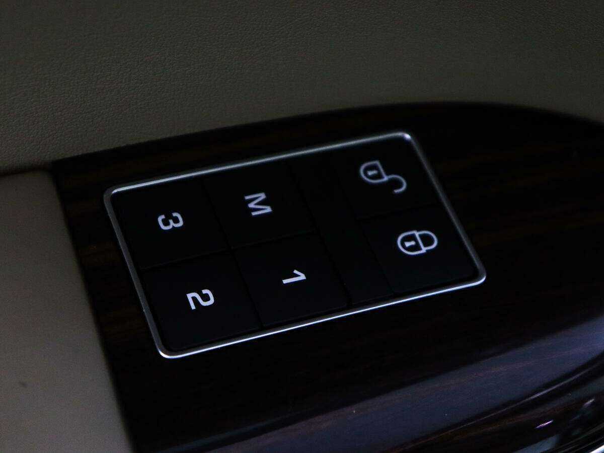 Land Rover Range Rover 2017 года с пробегом. Фото: #14