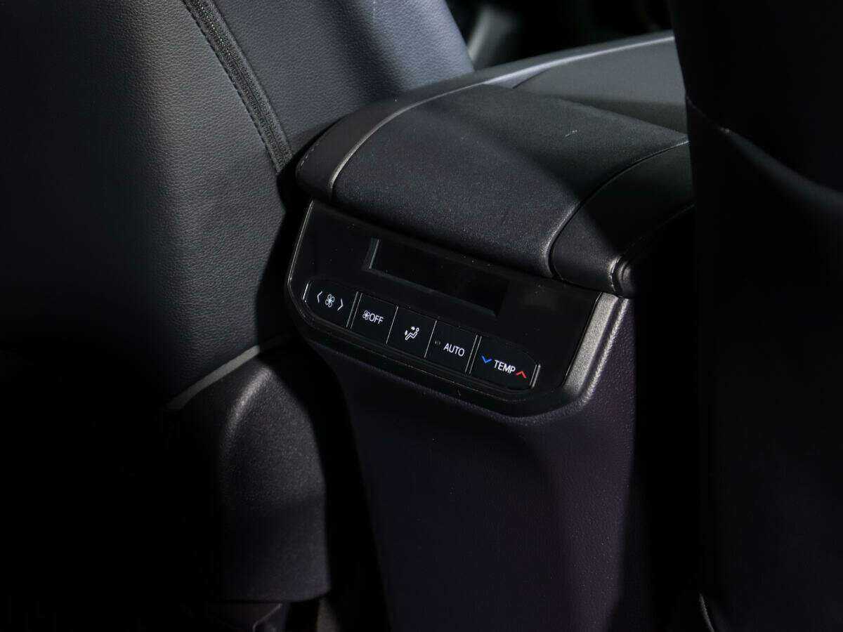 Toyota Highlander 2020 года с пробегом. Фото: #17