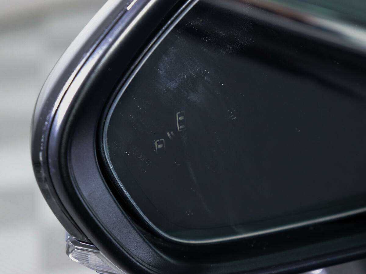 Toyota Avalon 2018 года с пробегом. Фото: #16