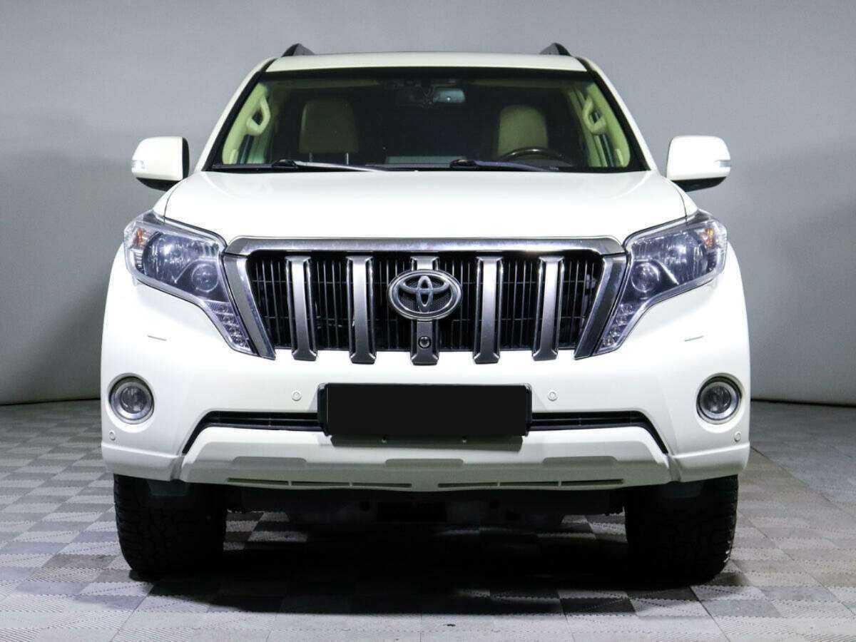 Toyota Land Cruiser Prado 2015 года с пробегом. Фото: #1