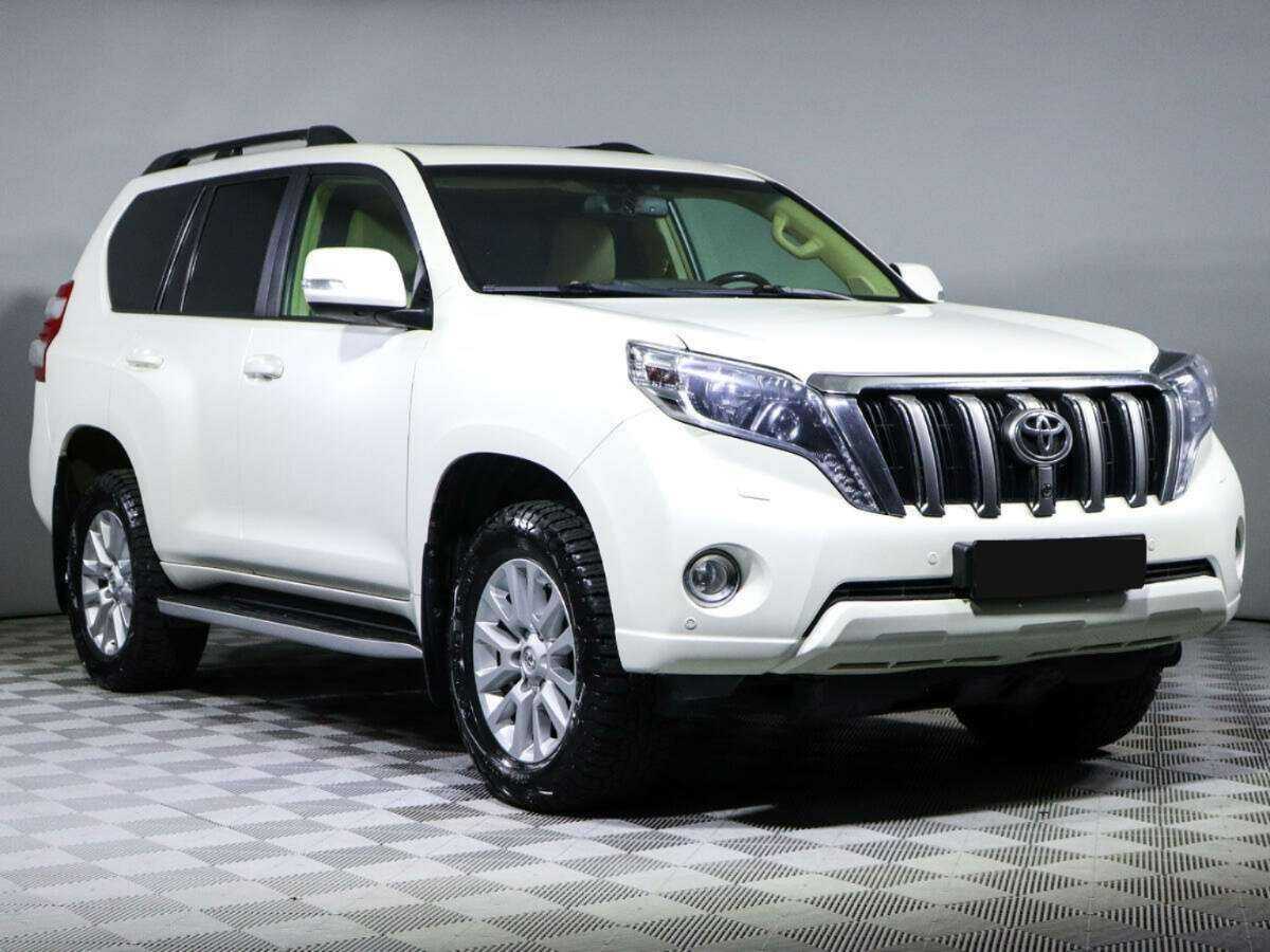 Toyota Land Cruiser Prado 2015 года с пробегом. Фото: #2