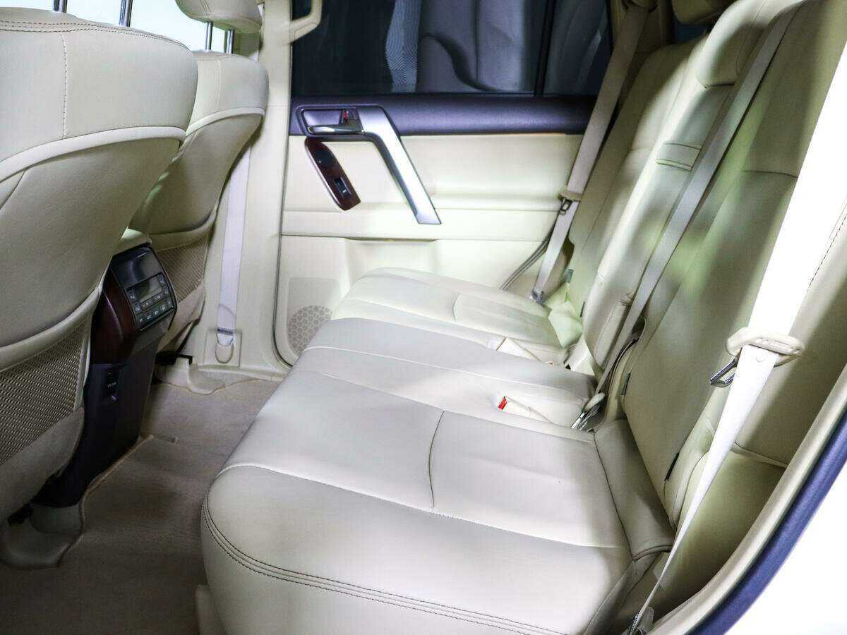 Toyota Land Cruiser Prado 2015 года с пробегом. Фото: #7