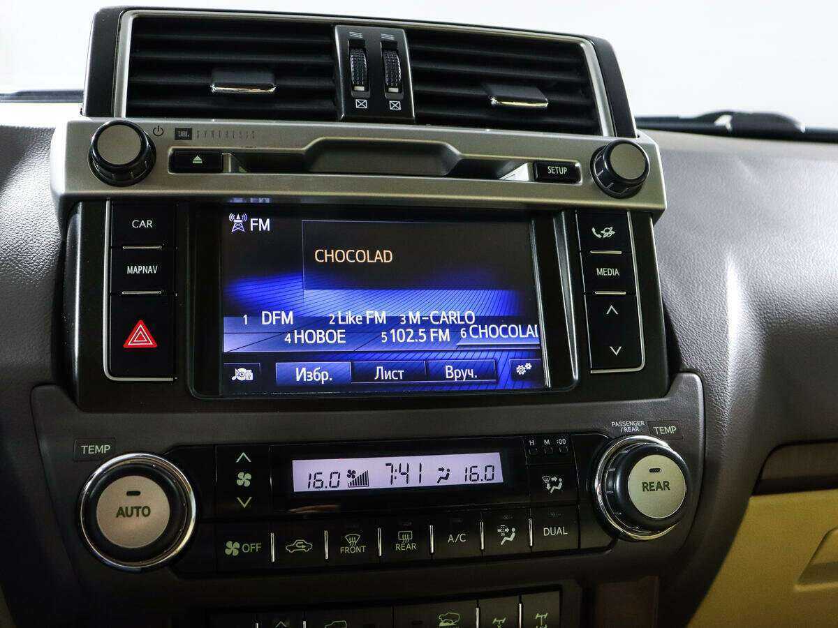 Toyota Land Cruiser Prado 2015 года с пробегом. Фото: #13