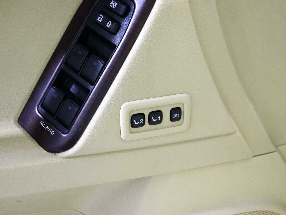 Toyota Land Cruiser Prado 2015 года с пробегом. Фото: #17