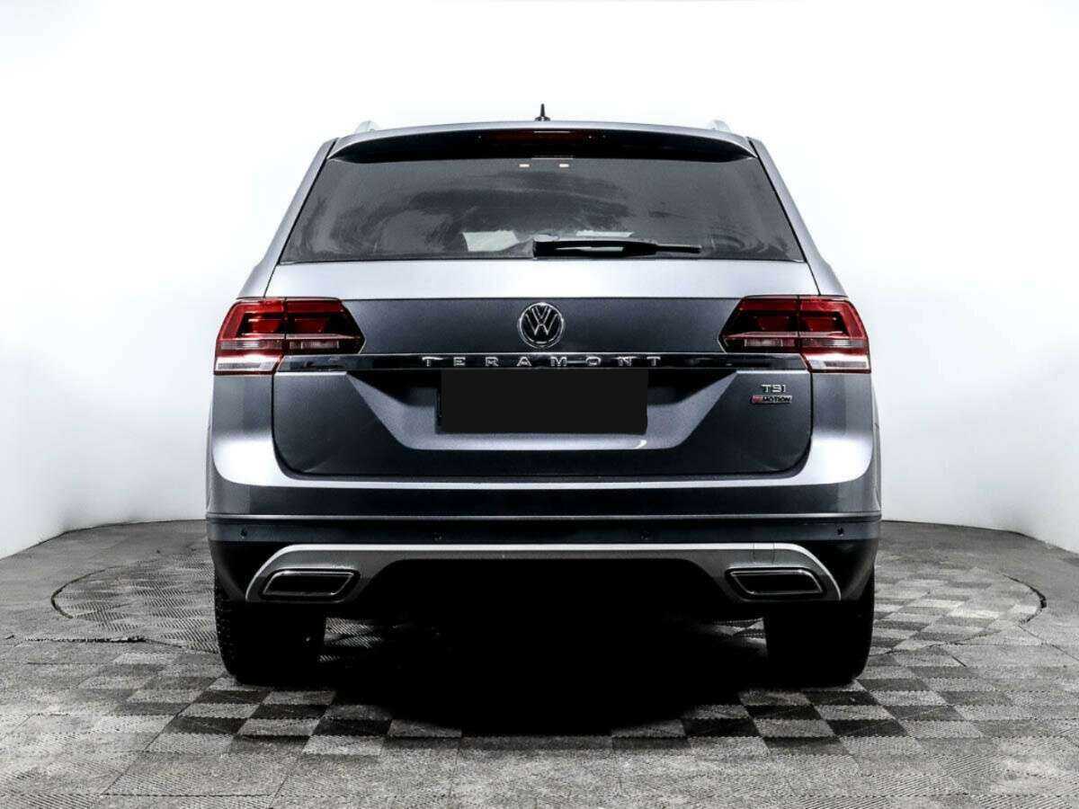 Volkswagen Teramont 2018 года с пробегом. Фото: #4