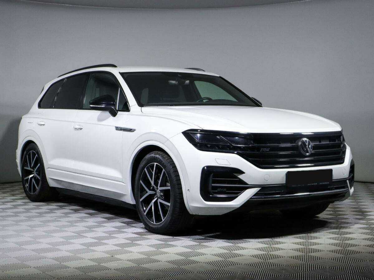 Volkswagen Touareg 2020 года с пробегом. Фото: #2