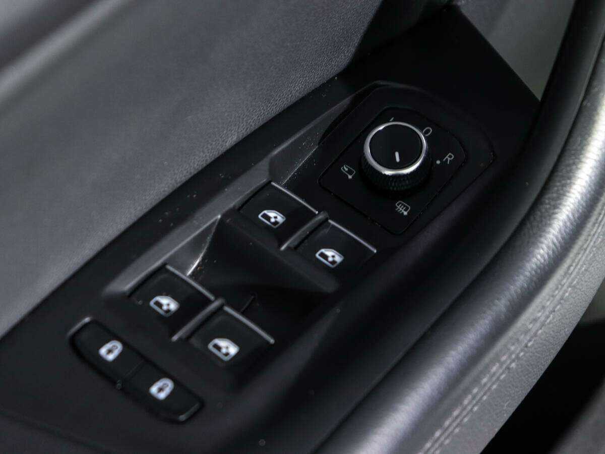 Volkswagen Touareg 2020 года с пробегом. Фото: #16