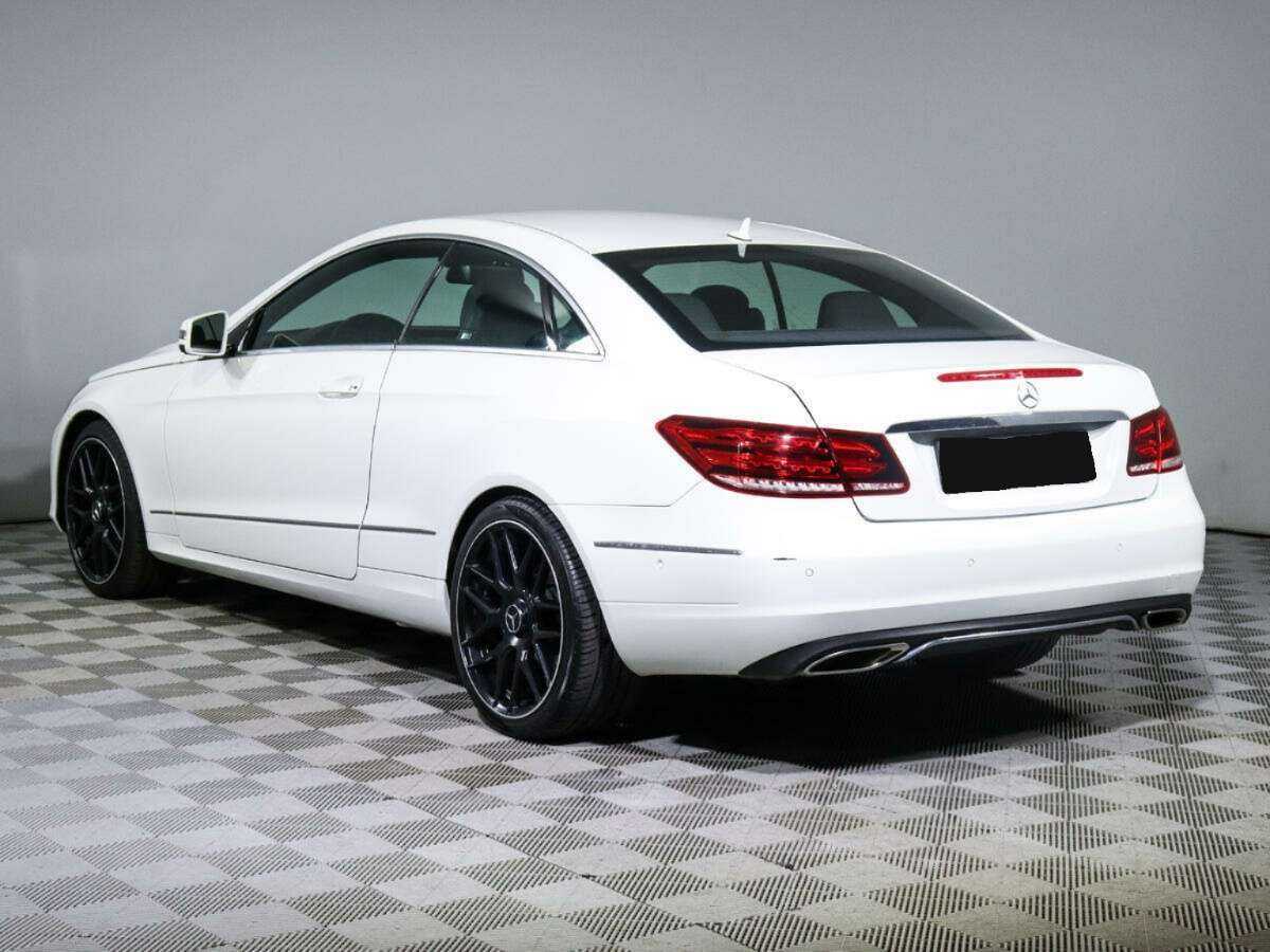 Mercedes-Benz E-Класс 2013 года с пробегом. Фото: #4