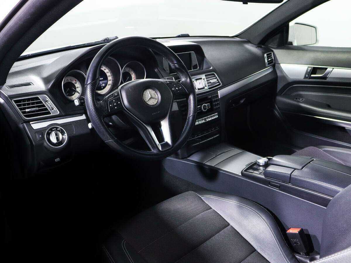 Mercedes-Benz E-Класс 2013 года с пробегом. Фото: #10