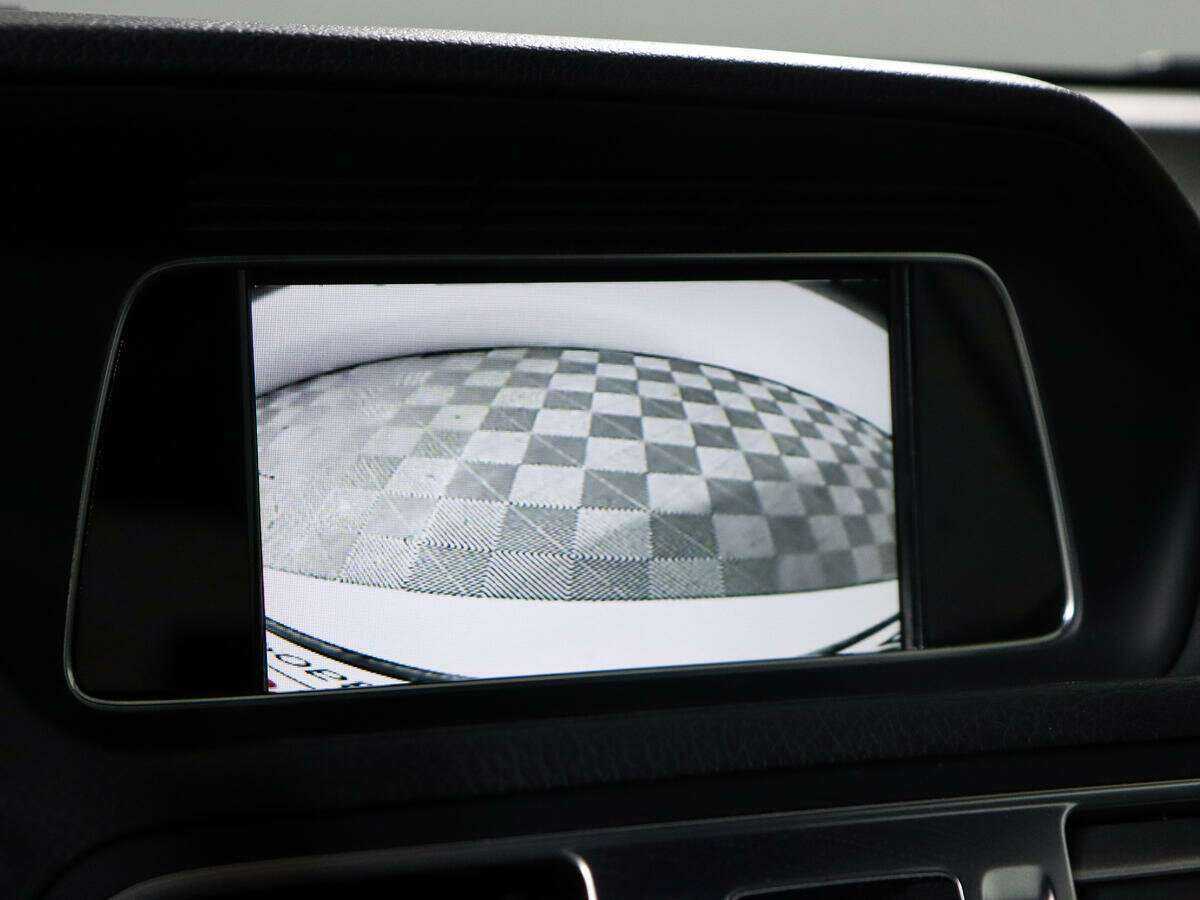 Mercedes-Benz E-Класс 2013 года с пробегом. Фото: #11