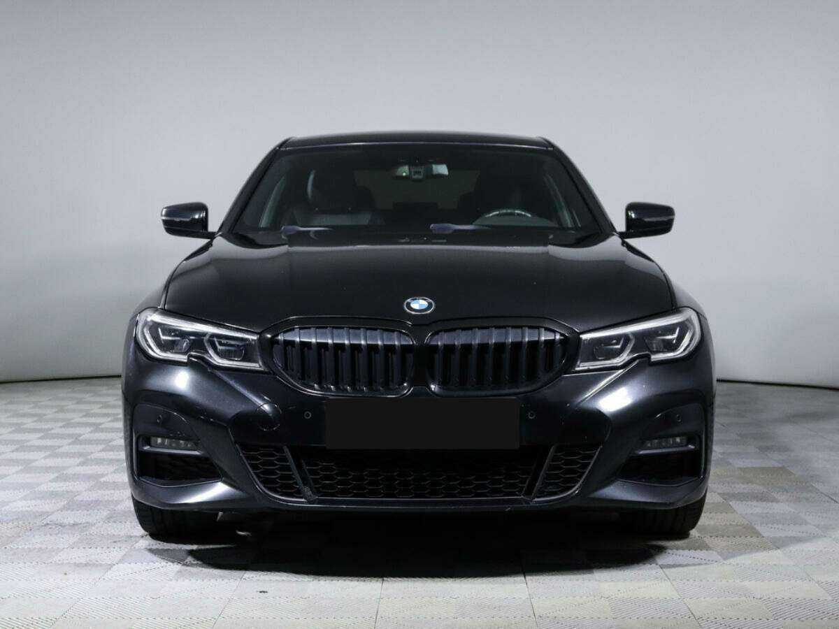 BMW 3 серии 2020 года с пробегом. Фото: #1