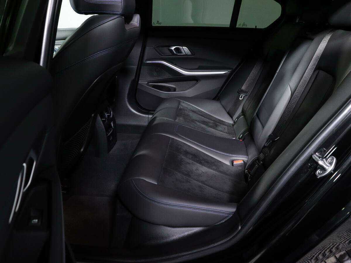 BMW 3 серии 2020 года с пробегом. Фото: #9