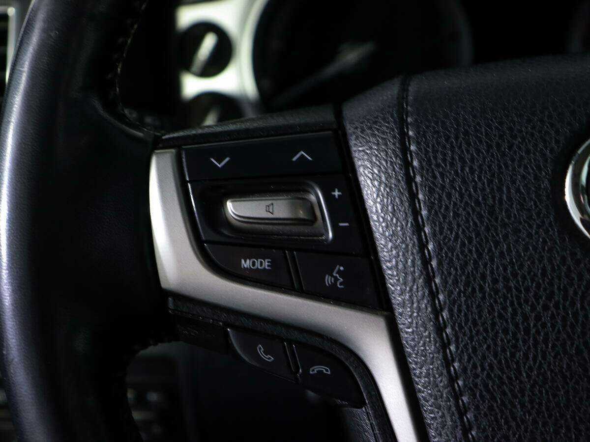 Toyota Land Cruiser 2017 года с пробегом. Фото: #16