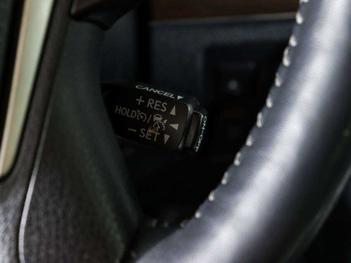 Toyota Land Cruiser 2017 года с пробегом. Фото: #17