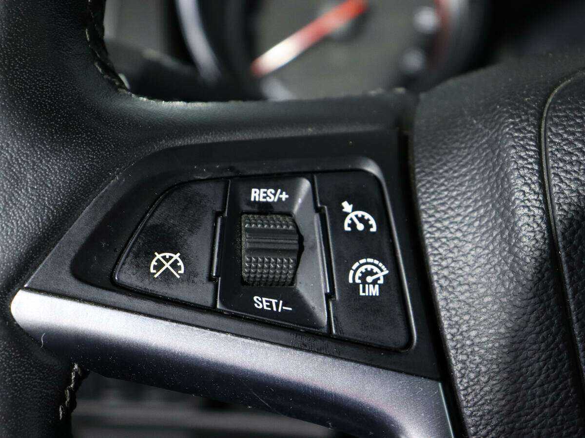 Б/У Опель Астра 2013 года. Фото: #16