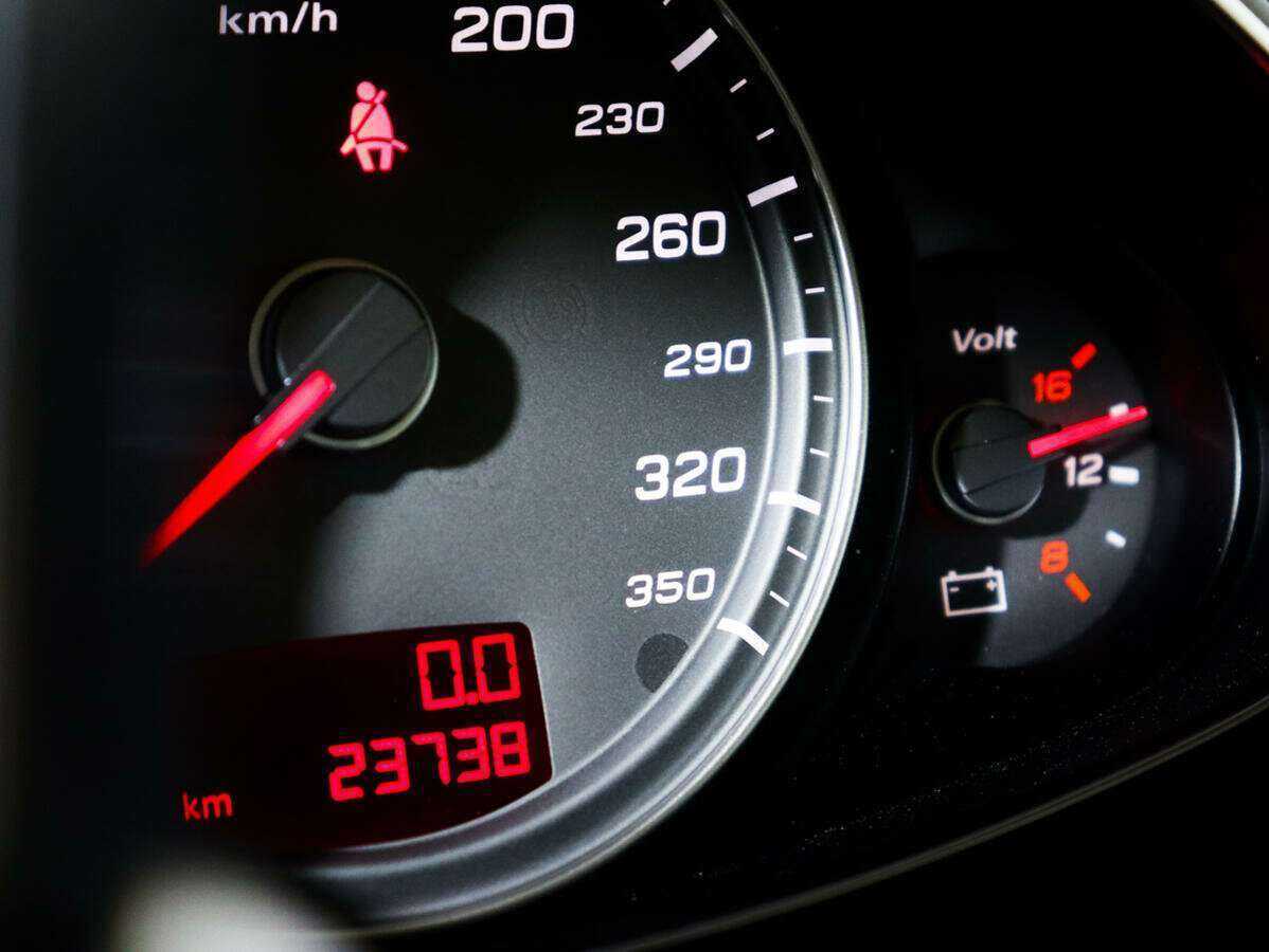 Audi R8 2008 года с пробегом. Фото: #18