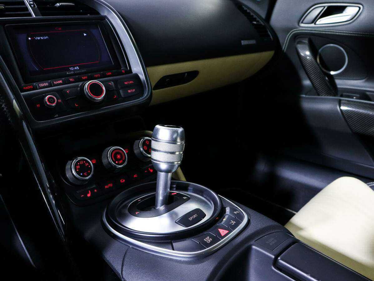 Audi R8 2008 года с пробегом. Фото: #28