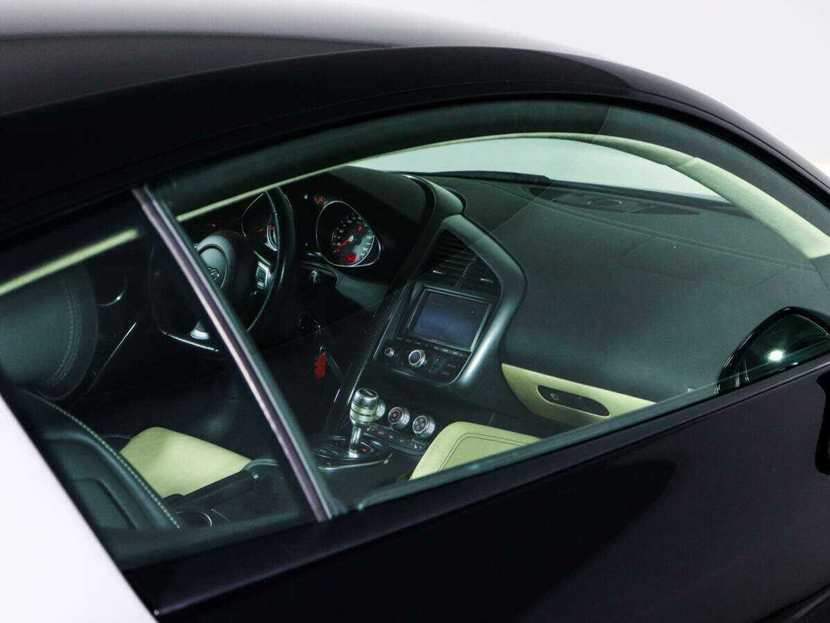 Audi R8 2008 года с пробегом. Фото: #30