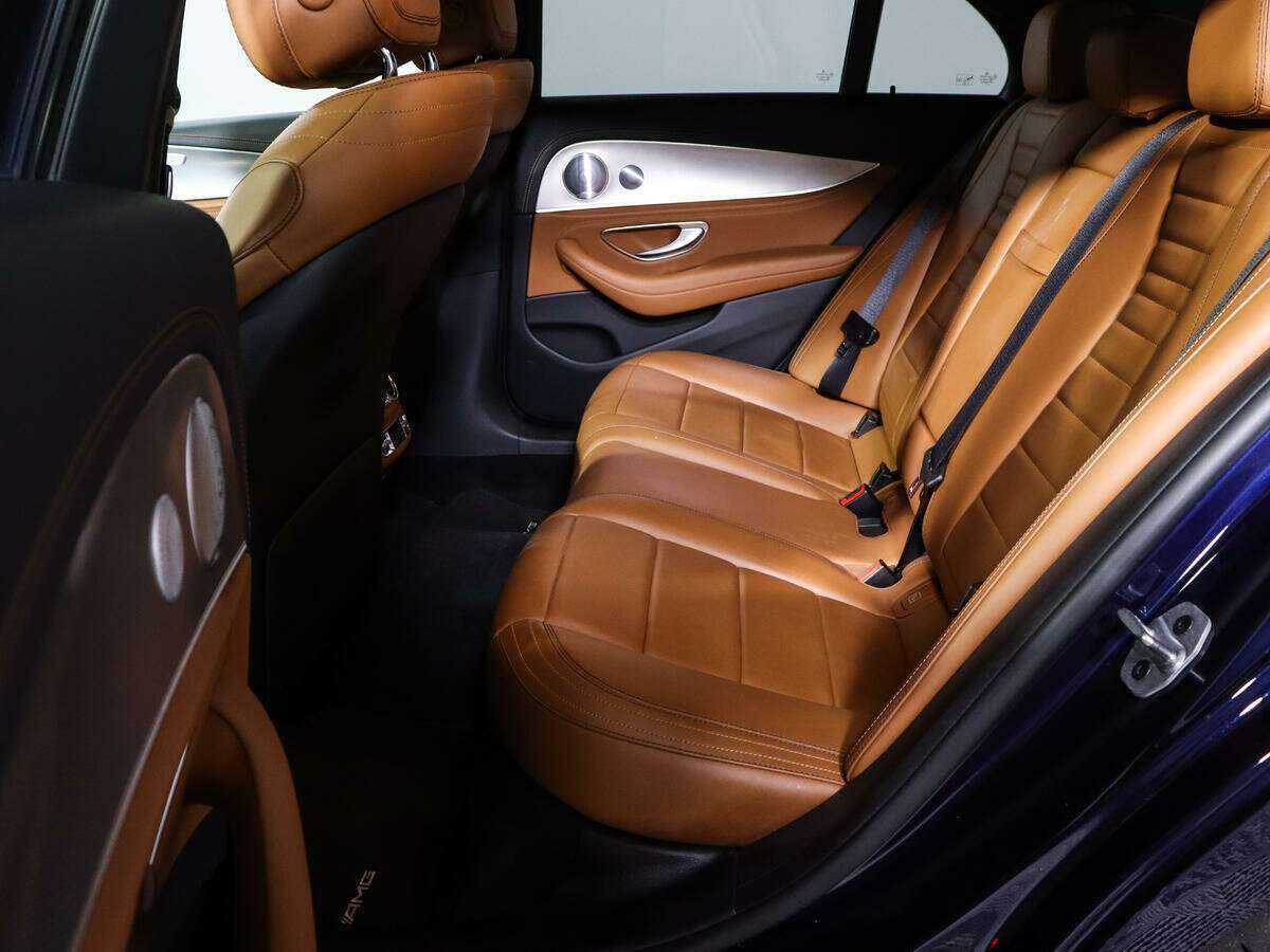 Mercedes-Benz E-Класс 2019 года с пробегом. Фото: #9