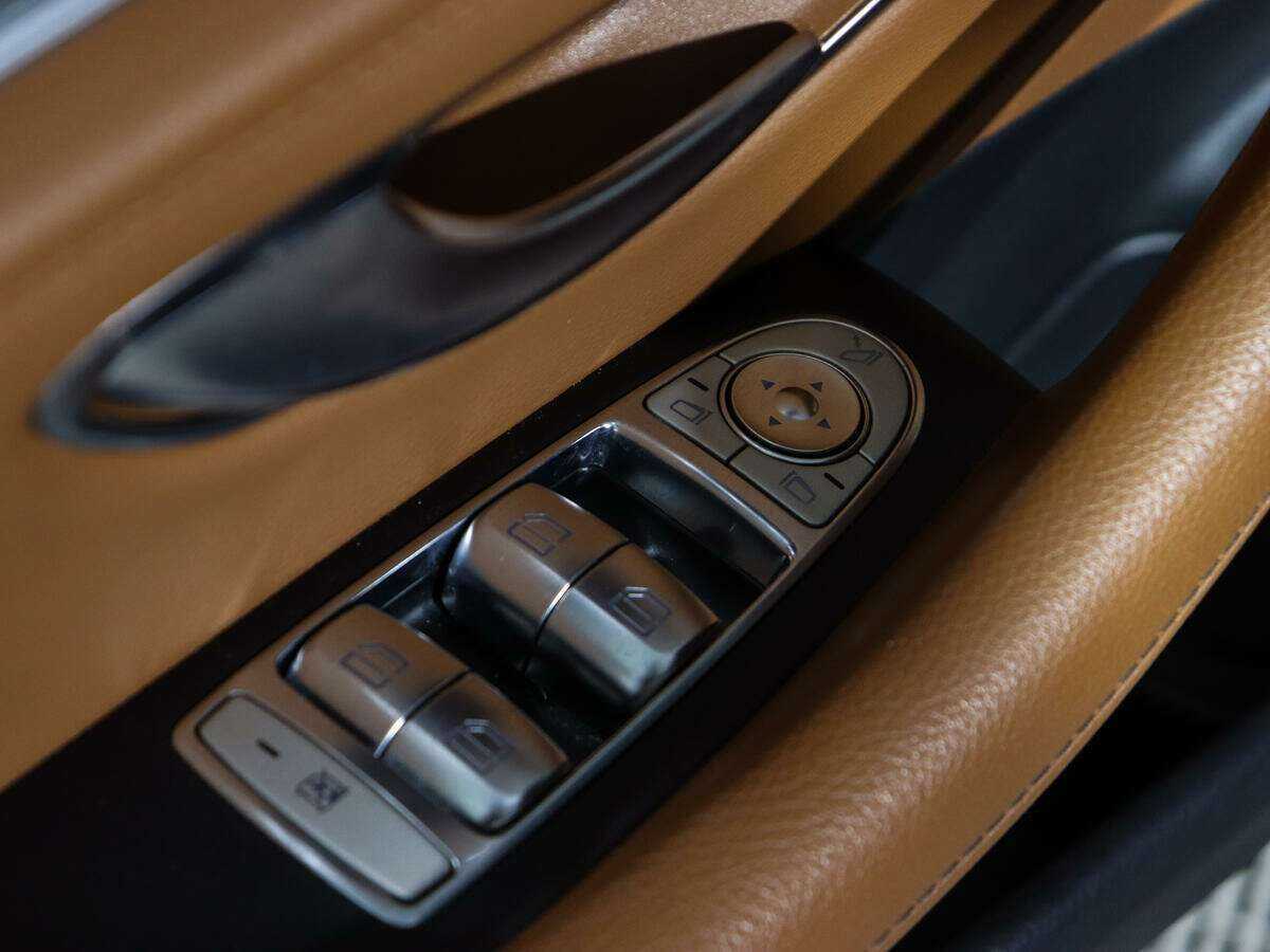 Mercedes-Benz E-Класс 2019 года с пробегом. Фото: #17
