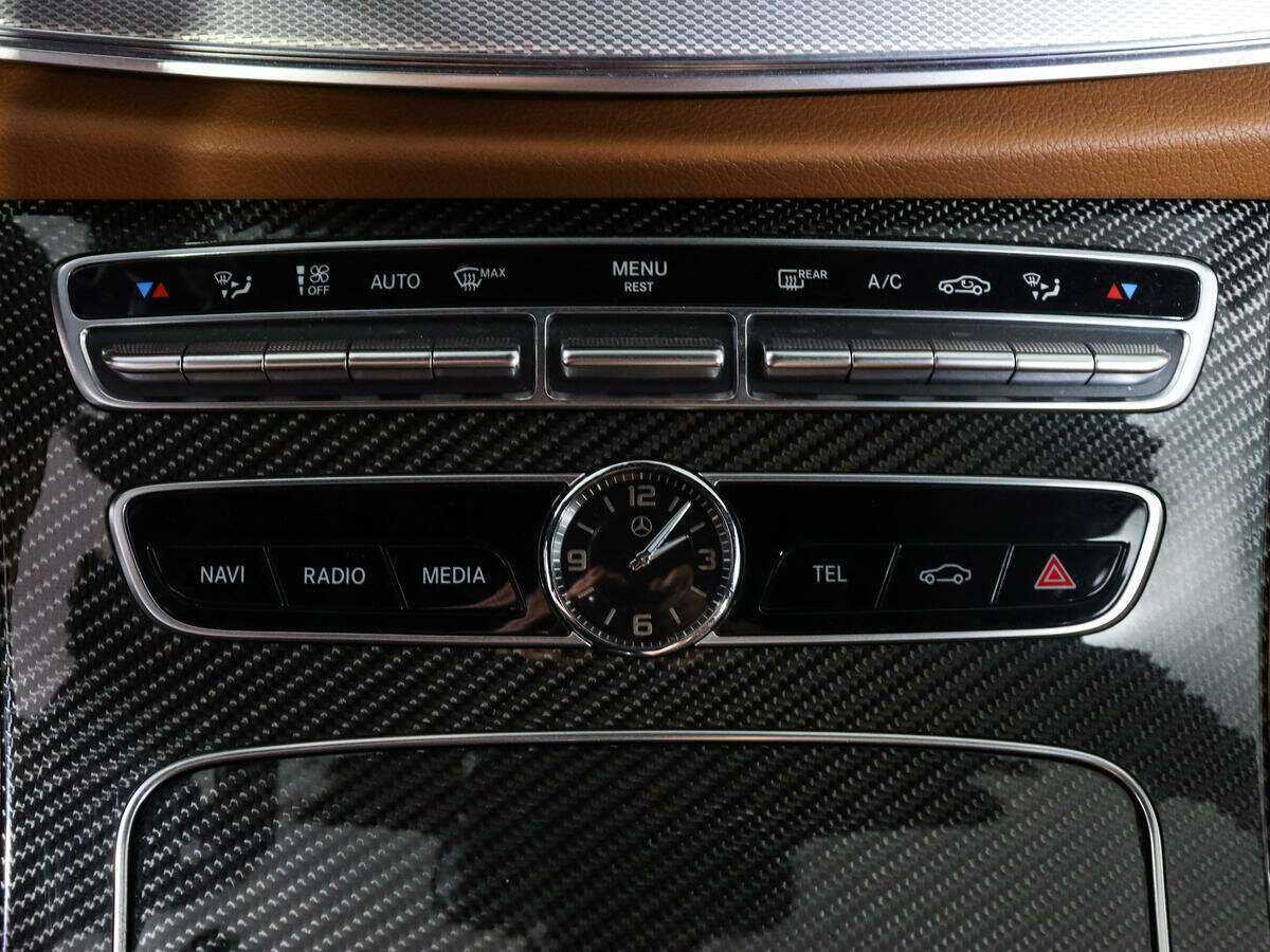 Mercedes-Benz E-Класс 2019 года с пробегом. Фото: #23