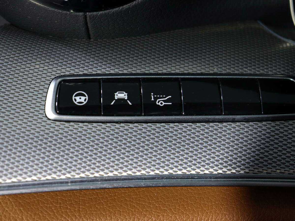 Mercedes-Benz E-Класс 2019 года с пробегом. Фото: #24
