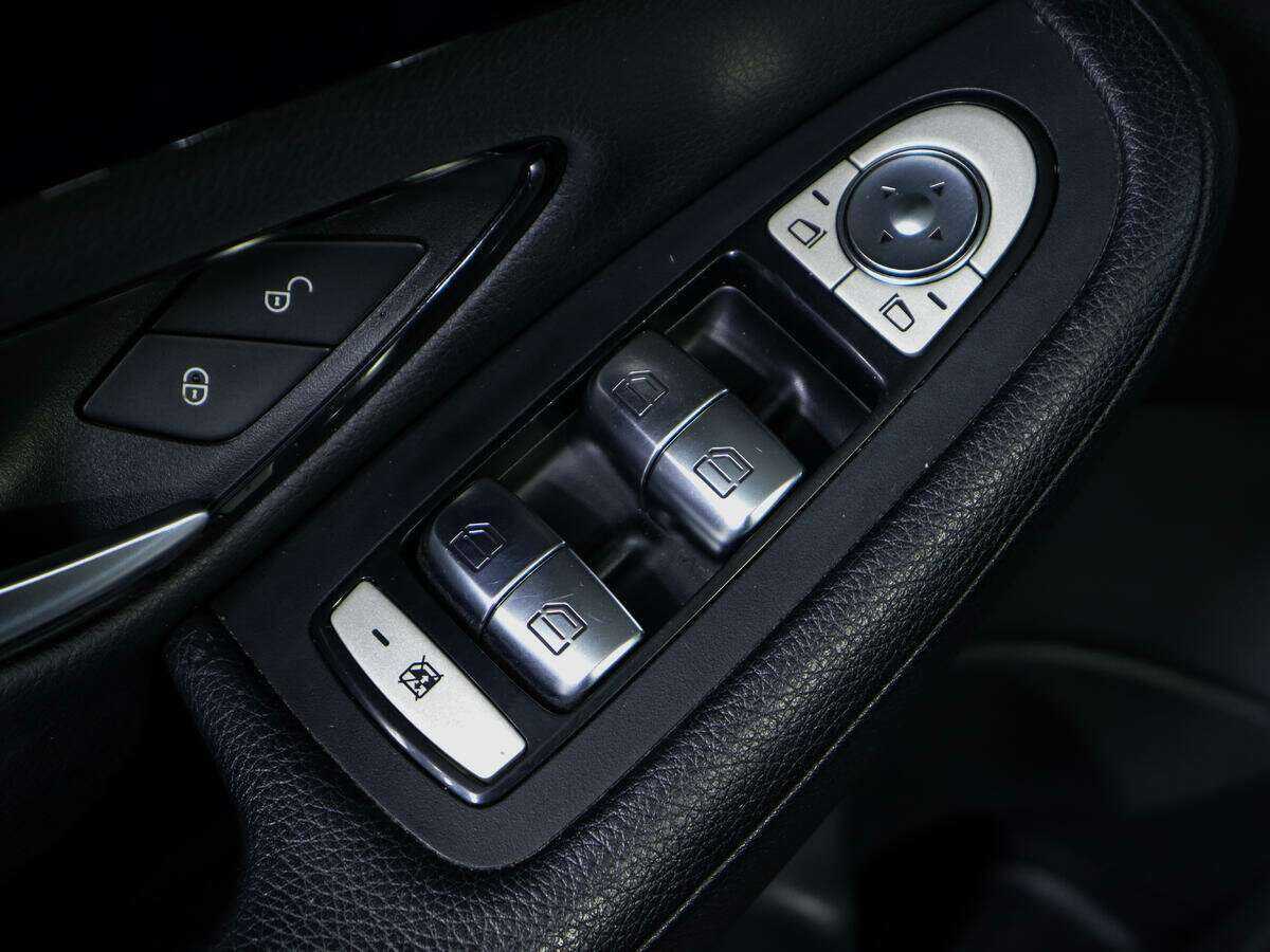 Mercedes-Benz C-Класс 2017 года с пробегом. Фото: #13