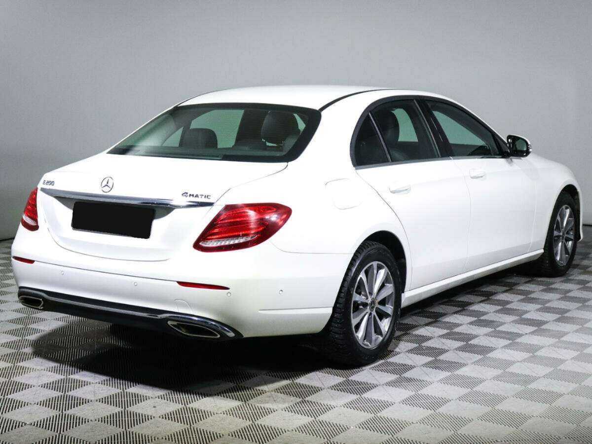 Mercedes-Benz E-Класс 2018 года с пробегом. Фото: #3