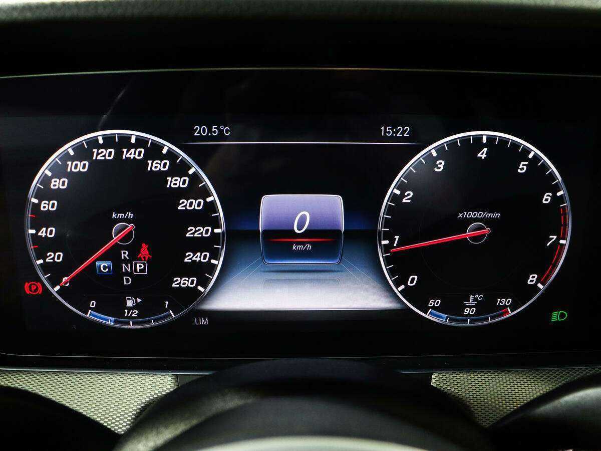 Mercedes-Benz E-Класс 2018 года с пробегом. Фото: #8