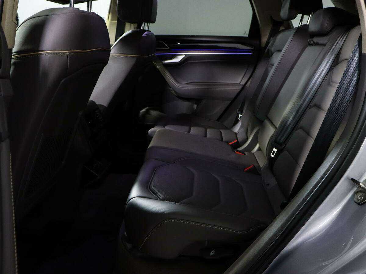 Volkswagen Touareg 2018 года с пробегом. Фото: #8