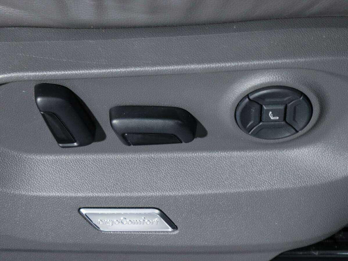 Volkswagen Touareg 2018 года с пробегом. Фото: #15