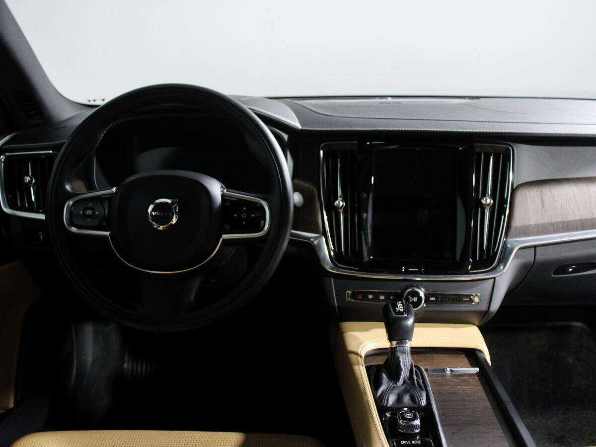 Volvo S90 2020 года с пробегом. Фото: #9