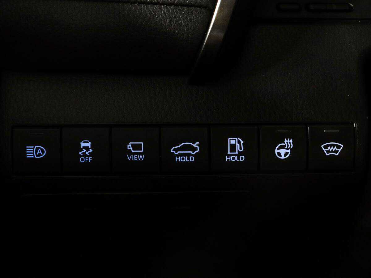 Toyota Camry 2019 года с пробегом. Фото: #19