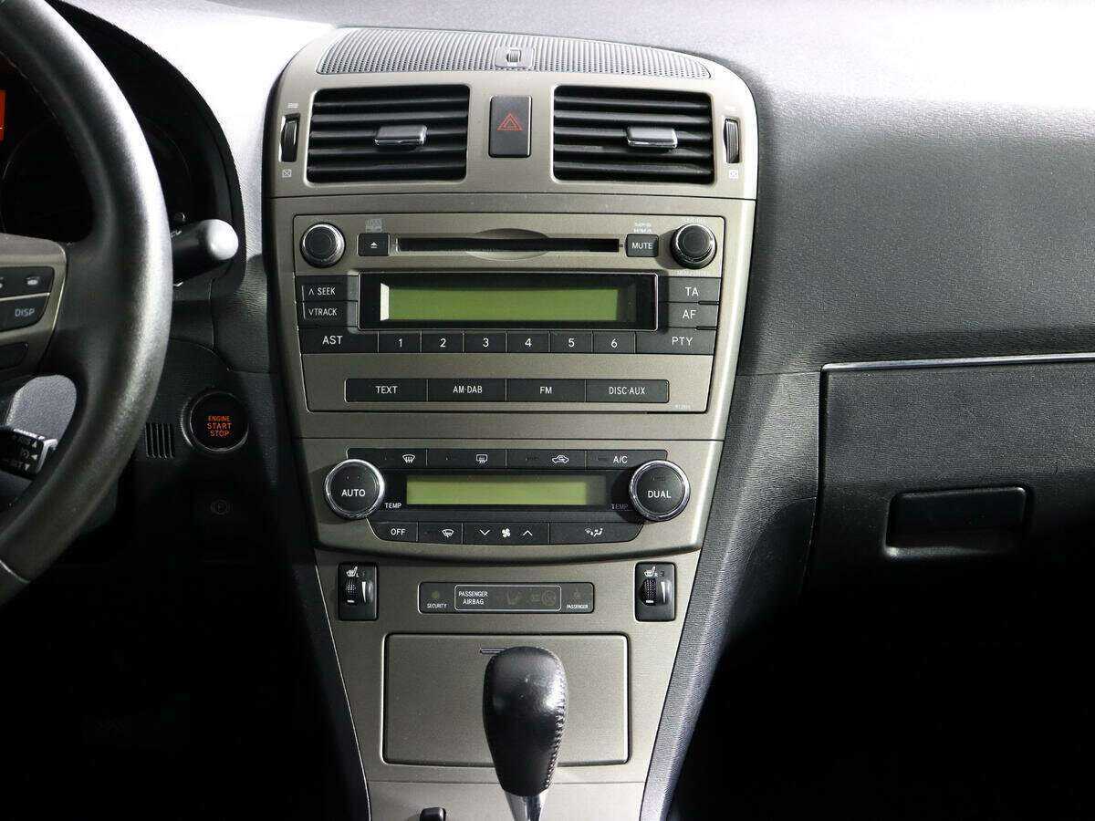 Toyota Avensis 2011 года с пробегом. Фото: #8