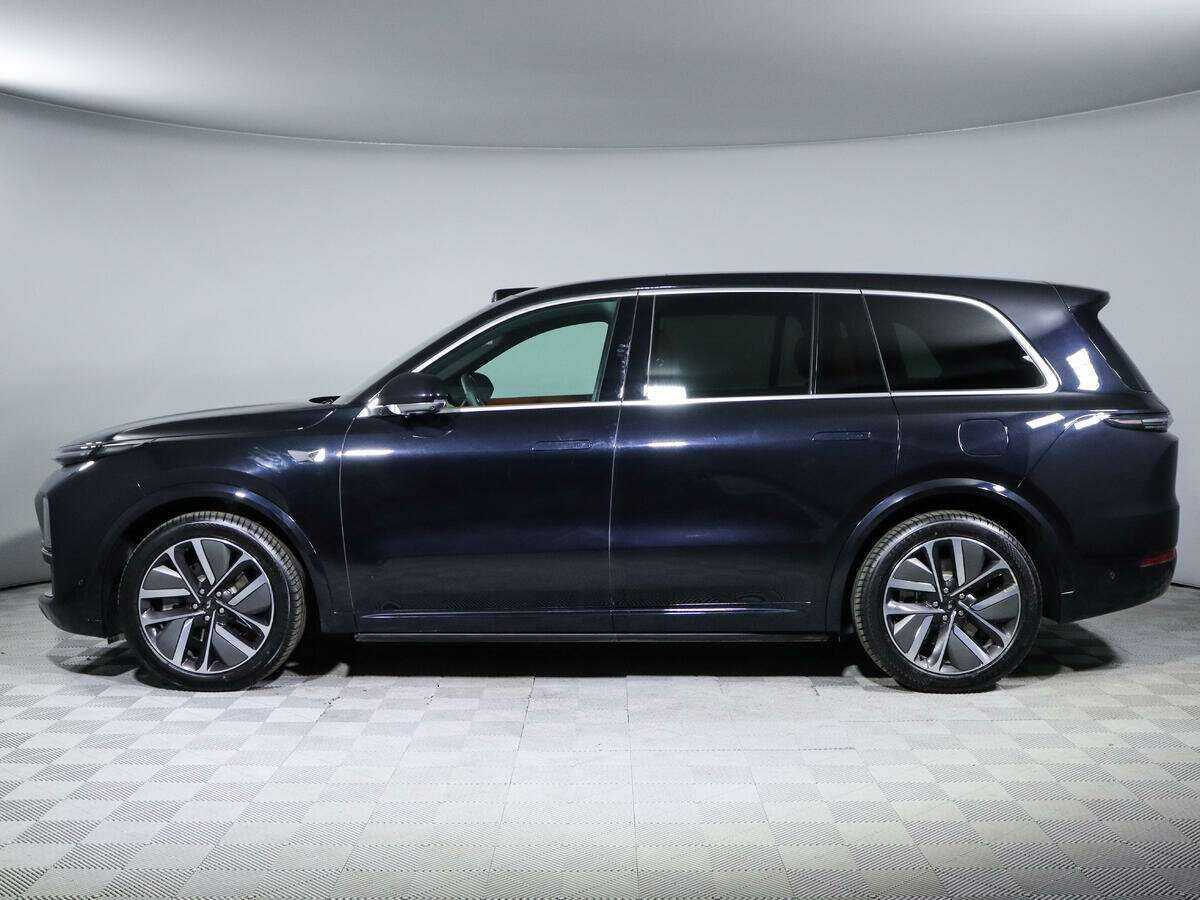 LiXiang L9 2023 года с пробегом. Фото: #7