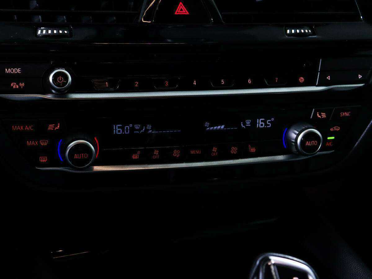 BMW 5 серии 2020 года с пробегом. Фото: #14