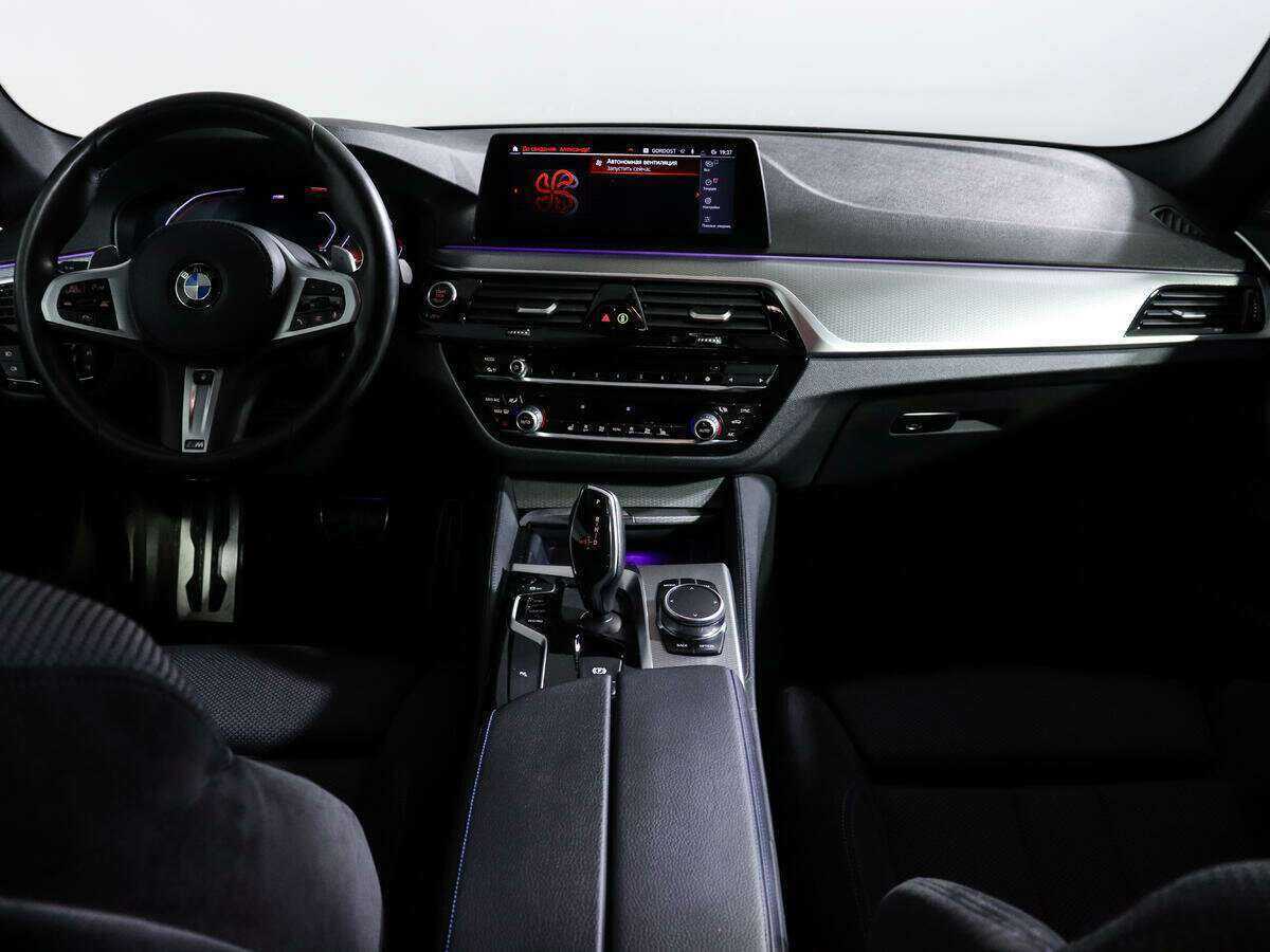 BMW 5 серии 2020 года с пробегом. Фото: #11